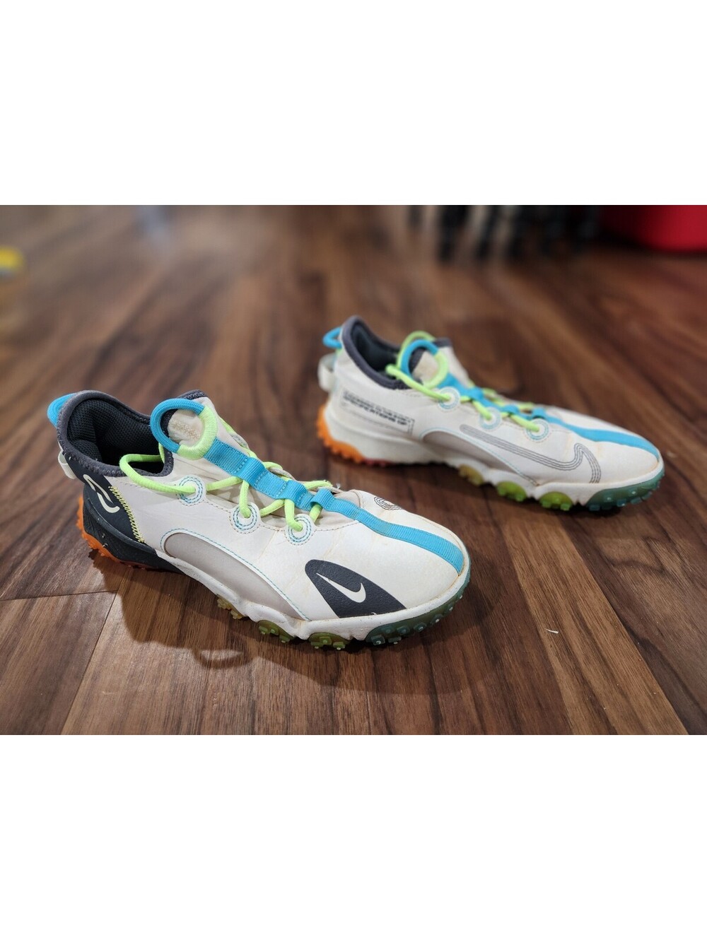Nike Future Field Cleats Hyper Yellow Sail Sonic DJ6949-101 Kids 6Y
